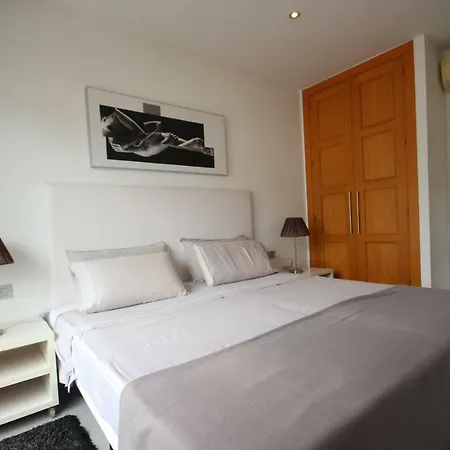 Marina, La Caleta Apartment *